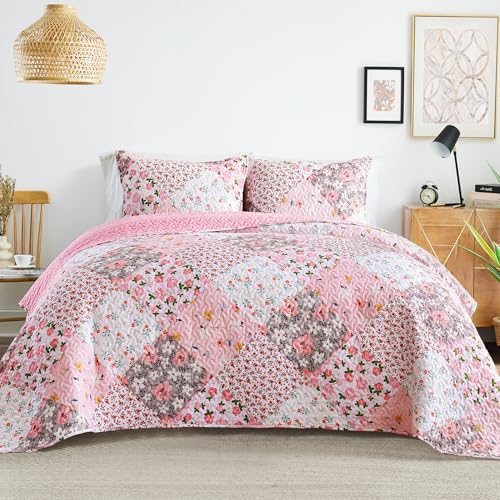 Whale Flotilla Queen Quilt Bedding Set - Soft Reversible Floral Coverlet