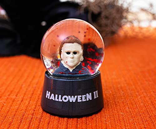 Michael Myers Halloween II Mini Snow Globe with Swirling Glitter 3-Inch