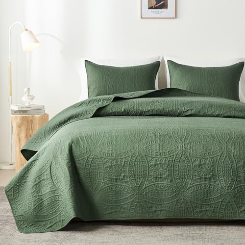 Olive Green Queen Quilt Bedding Set - 3-Piece Lightweight Bedspread Coverlet