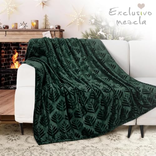Exclusivo Mezcla Forest Green Leaves Pattern Blanket Queen (90x90)