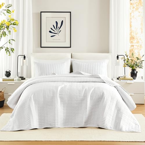 Comfort Spaces Oversized Queen Quilt Set - 3-Piece Lightweight Bedspread