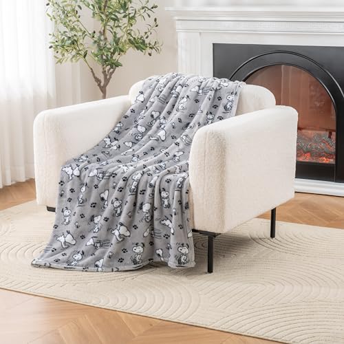Berkshire Blanket Peanuts Snoopy VelvetLoft Plush Throw Blanket, 55" x 70"