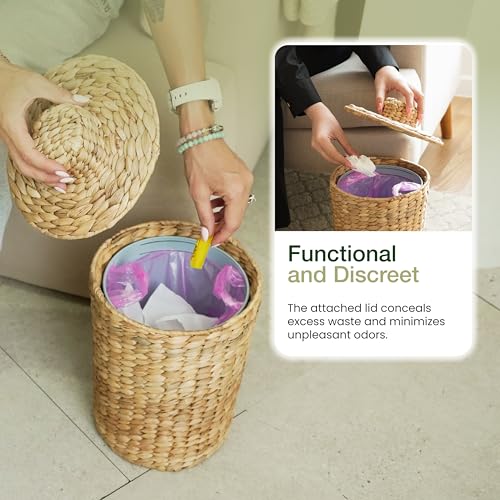 Handwoven Water Hyacinth Bathroom Garbage Can with Lid, 2 Gallon Wicker Bin