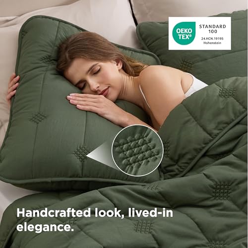 Bedsure Queen Quilt Set - Soft Lightweight Bedspread & 2 Shams, Dark Green