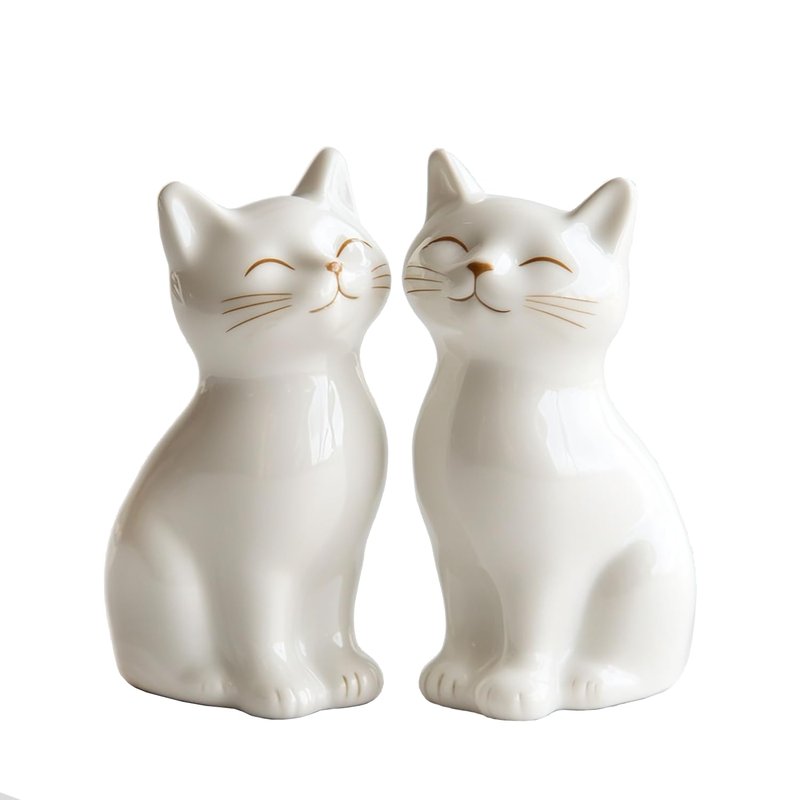 Bicuzat Ceramic Retro Cat Lovers Shape Salt & Pepper Shakers Set, Hand-Painted Cats Salt and Pepper Shakers, 2 PCS Set-White
