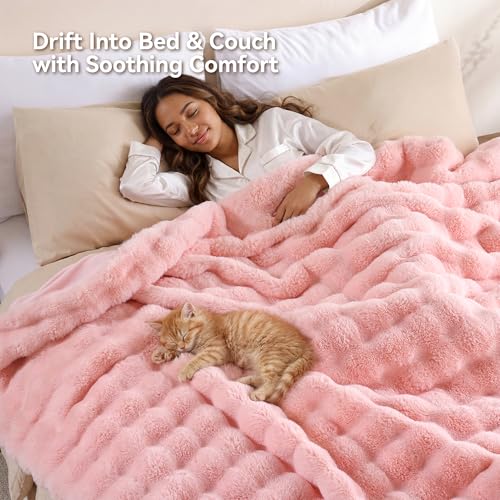 Smoofy Faux Rabbit Fur Throw Blanket - Blush Pink Bubble Plush 50"x60"
