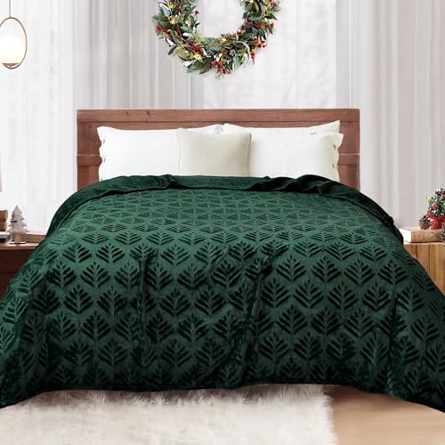Exclusivo Mezcla Forest Green Leaves Pattern Blanket Queen (90x90)