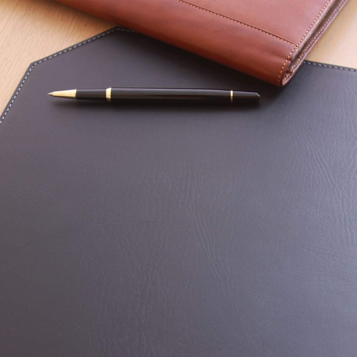 Dacasso Black 17" x 12" Leatherette Cut Corner Placemat