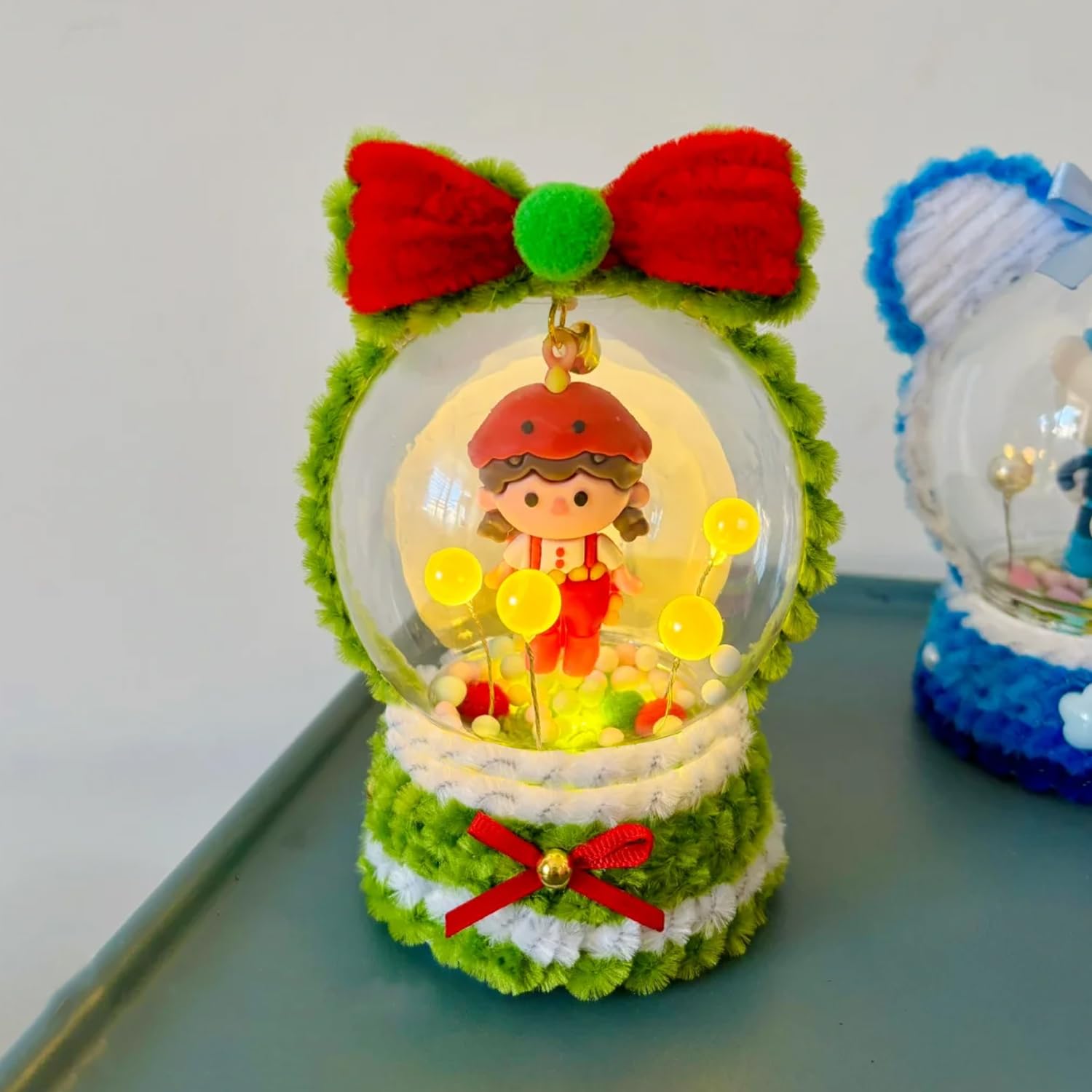 ASUNFO 80 Pcs Half Ball Plastic Candy Dome Handmade Card Making Greeting Cards Candy Holder Shaker Domes Clear Plastic Covers for DIY Craft Gift Box