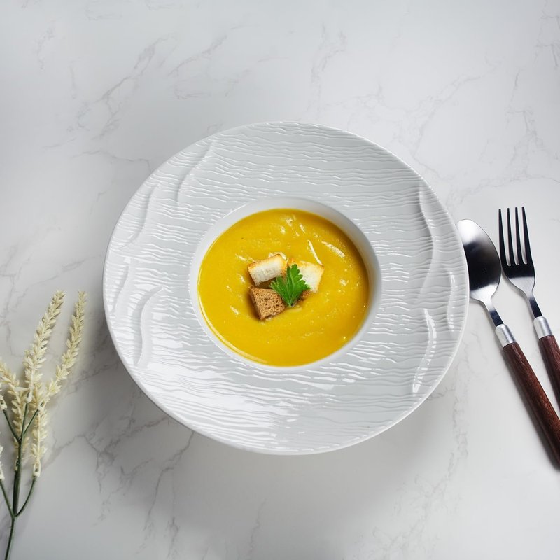 dingdaer Ceramics Rimmed Soup bowls Set of 4, Embossed Wide Rim Small Mouth Pasta Plates 10.2 OZ/300 ml, Microwave Dishwasher Safe, for high end restaurants and best choice for gourmets, 9.45 Inch