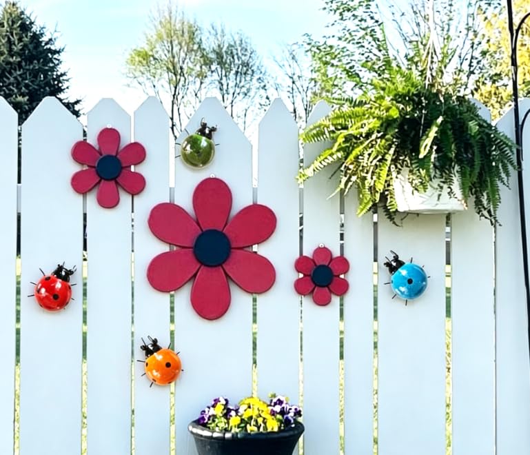Metal Ladybug Wall Art Set of 4, Outdoor Garden Sculptures for Patio Decor