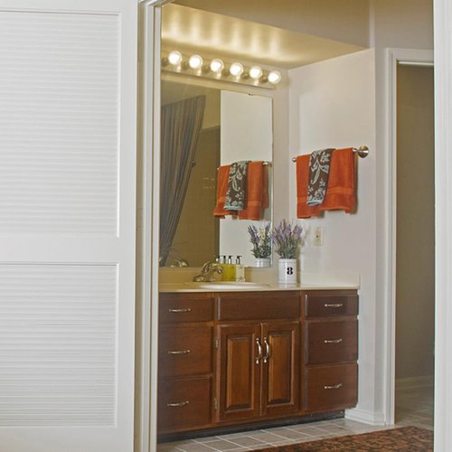 Design House Vanity Lights, 6 Linear Lights, Dimmable, Horizontal or Vertical Use, Uses (6) 60W Bulbs, For Bathroom/Makeup Vanity, Polished Chrome, 36.0 in. L x 4.33 in. H x 2.0 in. D, 500942