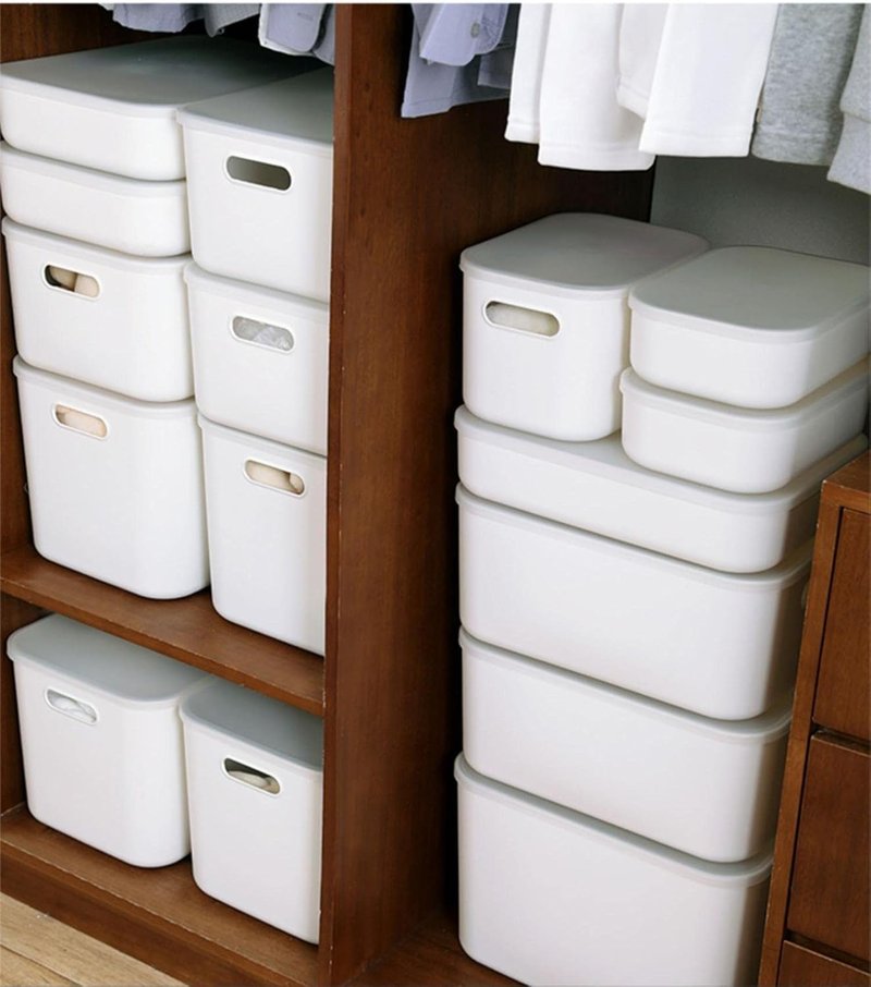 Amyup Set Of 6 Plastic Storage Bins,Versatile Kitchen Pantry Organization and Storage,for Plastic Storage Container Under Bed,Under Sink Bathroom Organizer (White, 4 L+2 M)