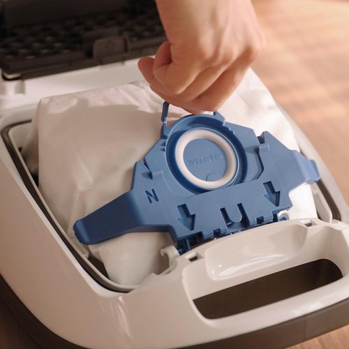 Miele Genuine AirClean GN Vacuum Cleaner Bags - 8 Allergy XL Bags Plus 1 HEPA Filter for C2 & C3