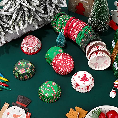 Patelai 600 Pack Christmas Muffin Cup Liners - 8x8cm 6 Styles, Non-Toxic Dinner Liners (Stylish Style)