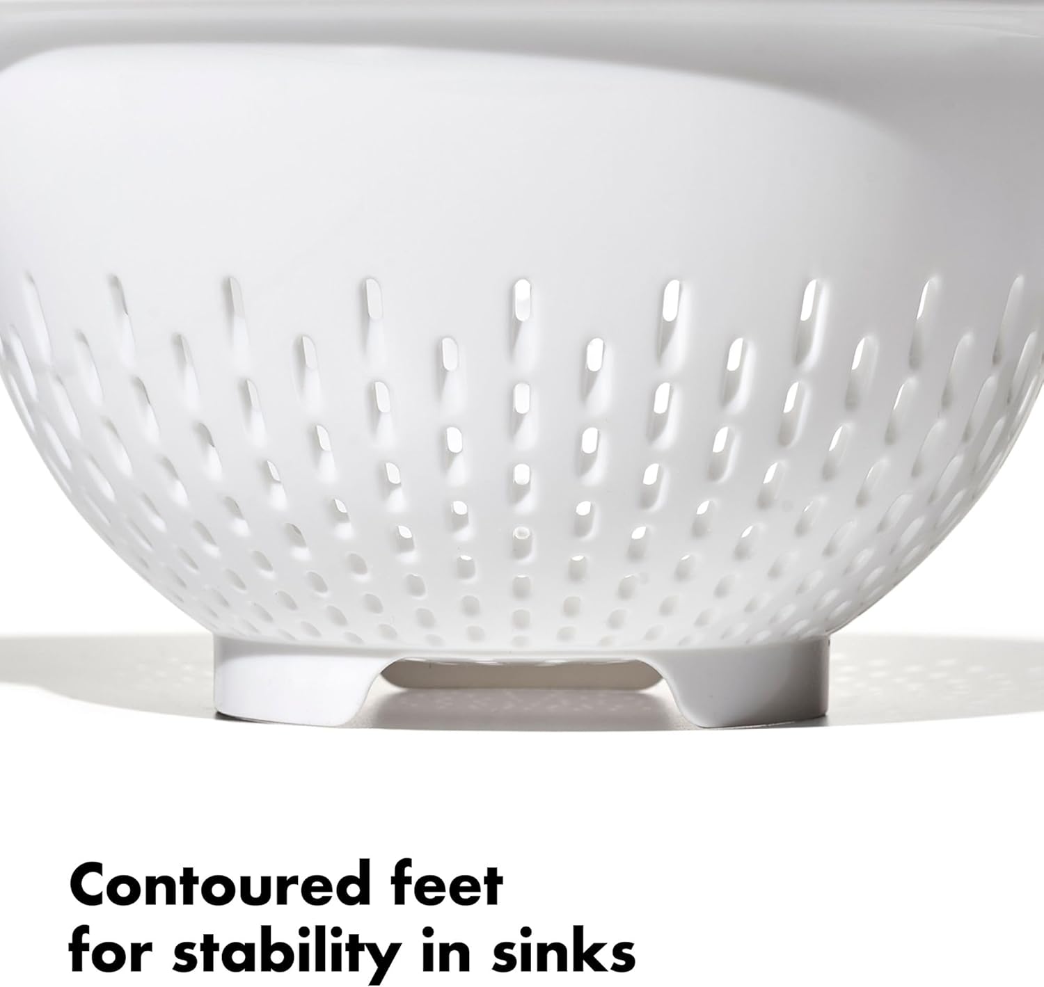 OXO Good Grips Colander - 3 QT Capacity for Effortless Straining | Durable Plastic Design