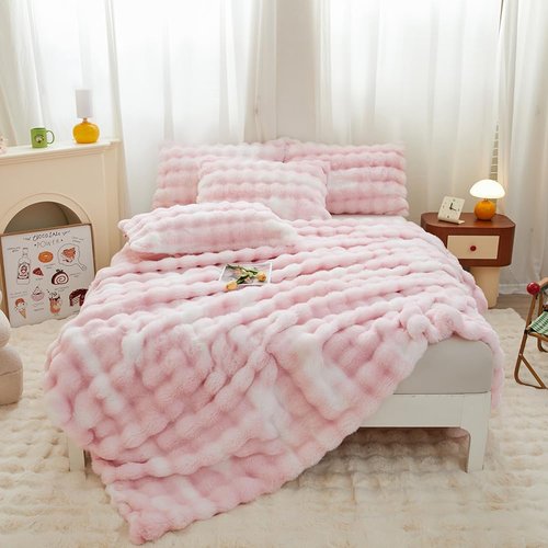 chovy Pink White Rabbit Plush Faux Fur Bread Grid Comforter Sets Twin/Full - 3PC Bed Set Ultra Warm Soft Skin Friendly Flannel Velvet Fluffy Fuzzy Bedding（Comforter x 1 Pillowcases x 2）