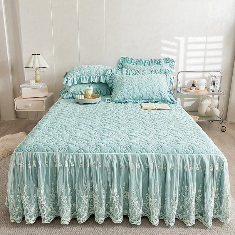 Queen Size Flower Pattern Quilted Bedspread with Ruffled Skirt