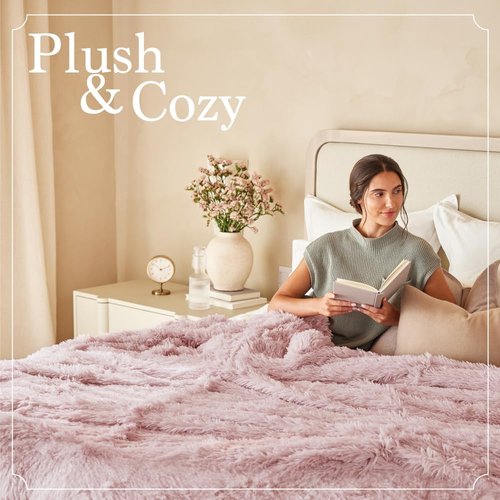 Connecticut Home Co Throw Blanket - Soft & Fluffy Cozy Decor | 70x60 Dusty Rose Sherpa for Bed & Couch