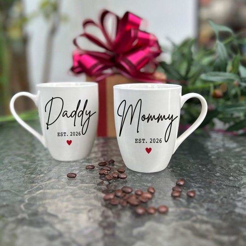 VLUG EST 2026 New Daddy & Mommy Mugs Set of 2 Gift for New Parents, First Time 2026 Dad Mom Gifts, Mothers Day Fathers Day Gift, Prospective Parents Mugs, Baby Reveal Mug