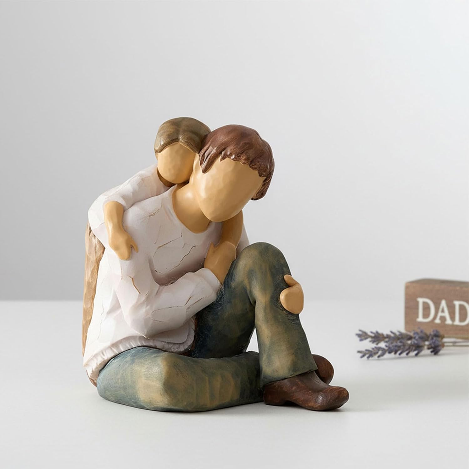 NAN ZAI NAN FANG Father Daughter Figurine - Personalized Resin Sculpture for Dad | 4.7" Hand-Painted Home Decor