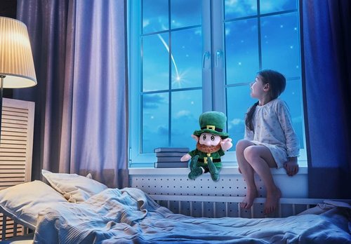 illuOKey Leprechaun Plush Doll - 16-Inch Toy for Kids | Perfect St. Patrick's Day Decoration