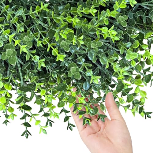 28-Inch Artificial Boxwood Wreath for Front Door, All-Season Greenery