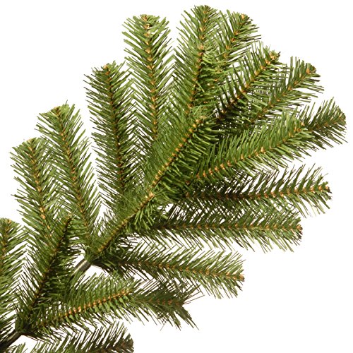 7.5ft Unlit Artificial Christmas Tree - North Valley Spruce with Stand