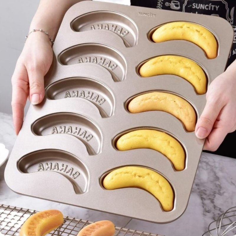 BSDLZCH 10 Cavity Banana Shape Cake Pan, Carbon Steel Banana Baking Pan Non-Stick Banana Cake Mold Set Funny Fruit Shape Baking Mold Dessert DIY Decoration for Kitchen and Bakery