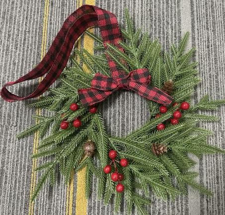 Mini Christmas Wreaths for Kitchen Cabinet Decor - Set of 4