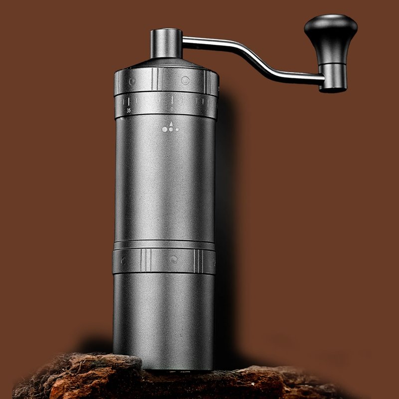 WARHEART Manual Coffee Grinder, Aluminum body, Precision steel grinder, Adjustable grinding precision, Hand grind coffee grinder with coffee spoon and Blowing nozzle (Green)