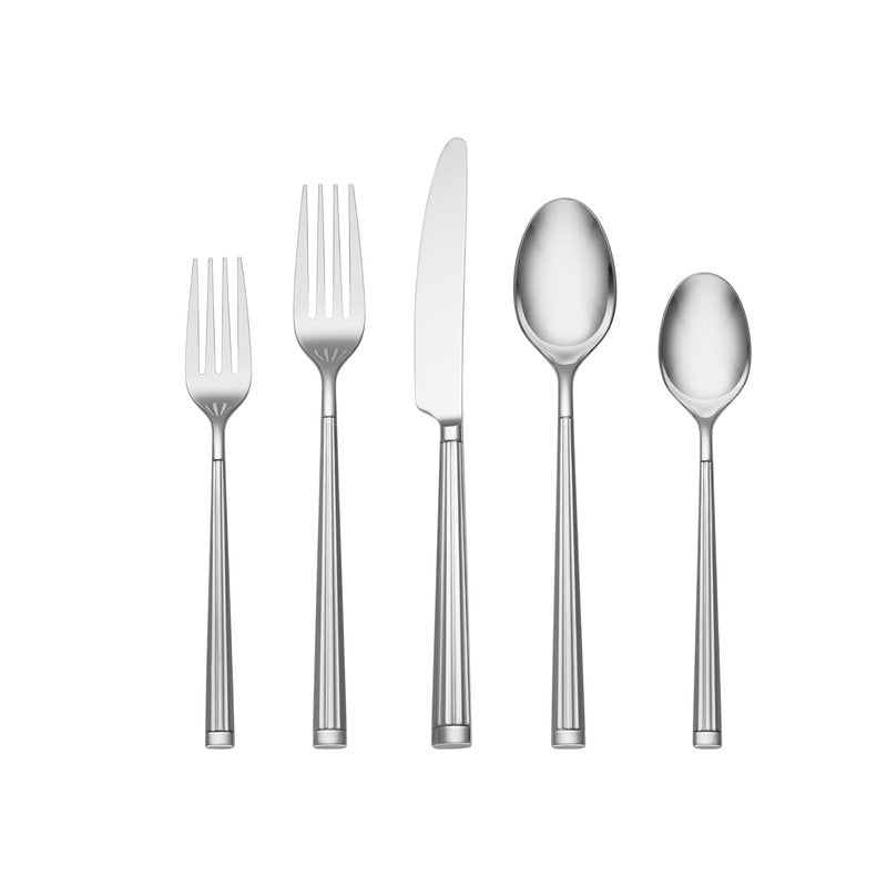 Oneida Silverware Set, Robyn 20-Piece Flatware Set, Service For 4, 18/0 Stainless Steel, Dishwasher Safe, Kitchen Cutlery Sets, Kitchen Utensils Sets, Knives Spoons And Forks, Home (Silver, 20 Pieces)