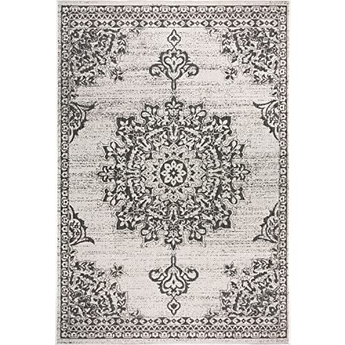 Nicole Miller New York Patio Country Azalea Transitional Medallion Indoor/Outdoor Area Rug, Grey/Black, 3'11"x5'2"