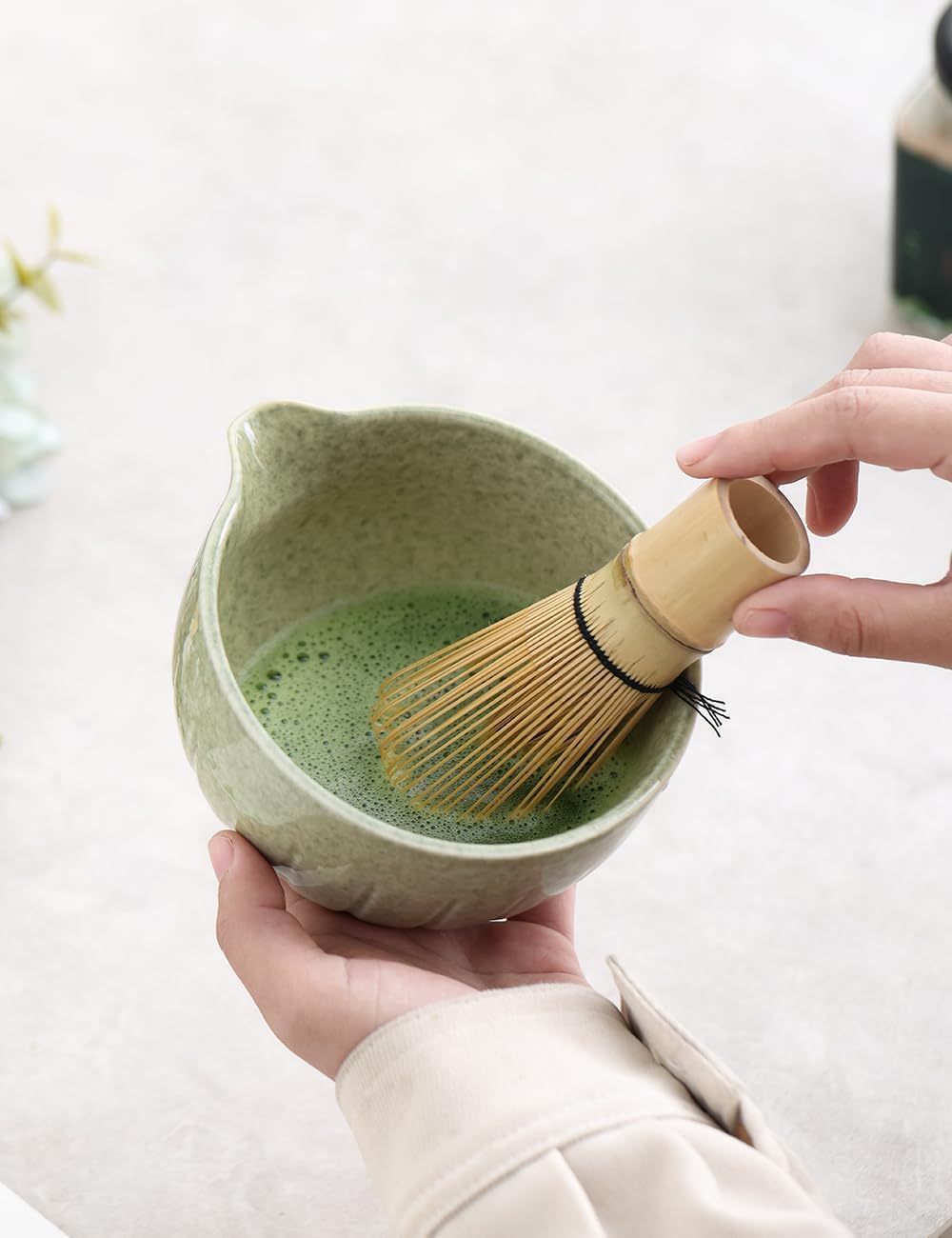 TANG PIN Matcha Set - 4pc Matcha Whisk Kit with Bowl, Whisk, Scoop & Stand | Mottled Green, 15 OZ