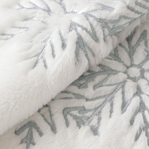 MIULEE Pack of 2 Christmas Decorative Throw Pillow Covers Soft Faux Fur Pillow Cases with Embroidery Snowflake Winter Cute Pillowcases Holiday Decor for Couch Sofa Bedroom, 18×18 Inch, Grey