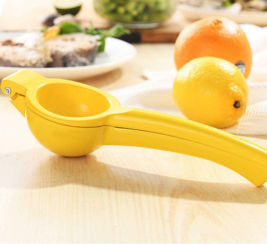 Skiennix Manual Citrus Juicer - Professional Lemon & Lime Squeezer Kitchen Tool | Yellow Finish