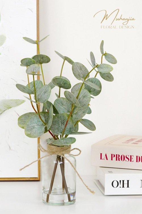 Muhanjia Artificial Eucalyptus Stems - 3Pcs Faux Plant in Glass Vase with Faux Water | Double-Sided Green Leaves Centerpiece