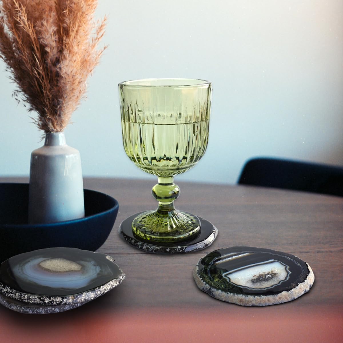 Sisamn Black Agate Slices Bulk Geode Coasters Set of 4 with Rubber Bumpers - Unique 3-4 Inch Dyed Stone Drink Crystal Coasters for Home Decor, Coffee Table, Bar Accessories
