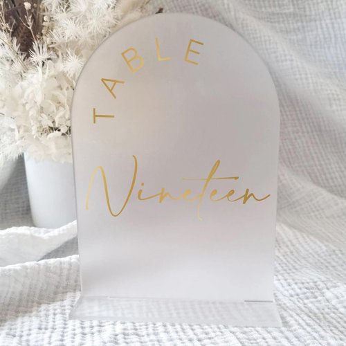 JINMURY Frosted Arch Wedding Table Numbers 1-30 with Stands, 5x7 Inch Acrylic Arch Sign with Golden Lettering, Frosted Acrylic Table Numbers for Wedding Reception