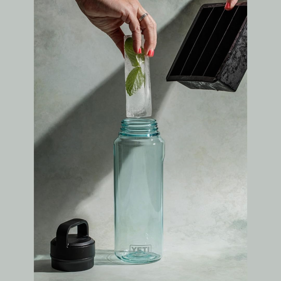 JBFadzmat 2-Piece Silicone Ice Tray Set, suitable for whiskey, cocktails, or butter molds. Freezer molds with dust covers, easy to unmold and clean, reusable.