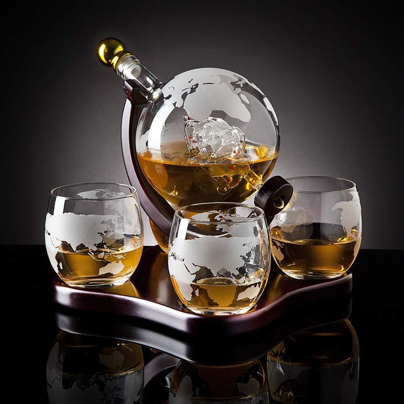 Attractive Home Bar Décor 5pc Whiskey/Wine Globe Decanter Set, World Etched Bottle with 4 Premium Glass Cups on Attractive Mahogany Wood Stand. - THE PERFECT PRESENT -