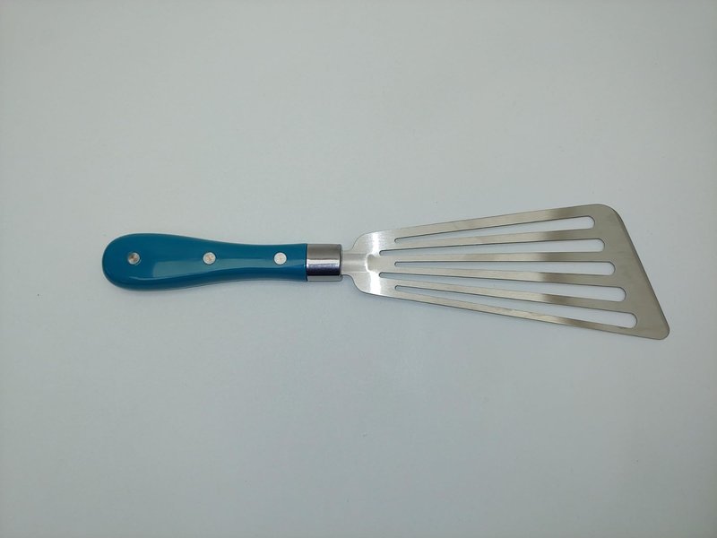 The Pioneer Woman Thin Stainless Steel Metal Spatula 12 1/4" Turner ABS Handle Dishwasher Safe, Teal