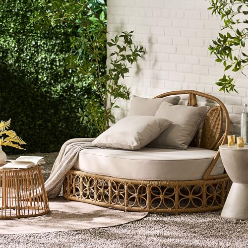 Boho Outdoor Wicker Daybed with Cushions for Patio & Garden