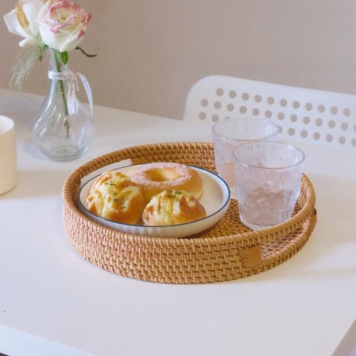 14'' Decorative Serving Tray, Natural Round Rattan Tray with 2 Handles, Hand Woven Tray for Coffee Table, Fruit, Remote Controls, Keys and Home Decor