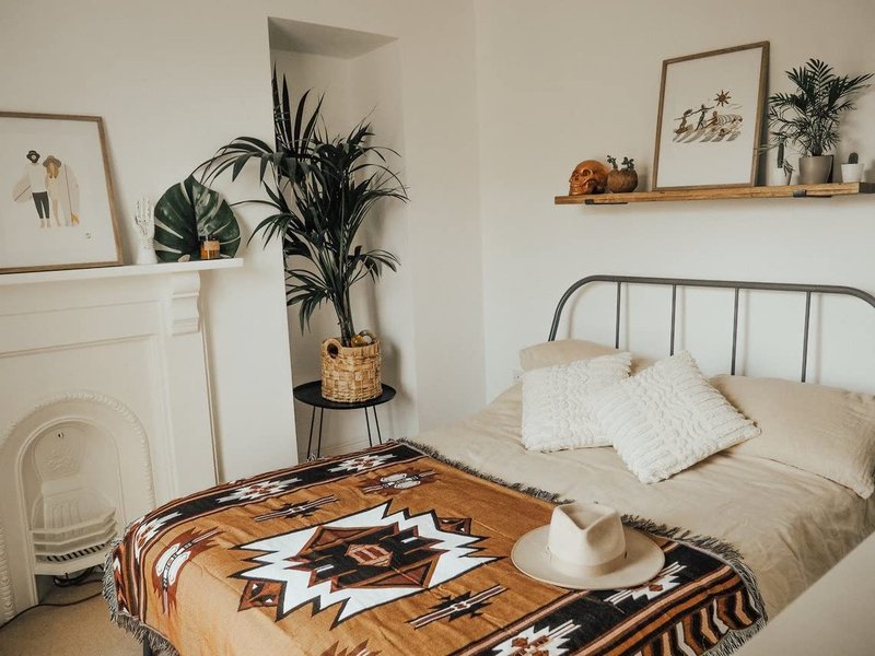CCHYF Aztec Throw Blanket Native American Blanket Southwestern Boho Decor Reversible Woven Tassels Mexican Blankets and Throws for Couch Bed Chair Wall Livingroom Outdoor Travel Brown 63"x87"