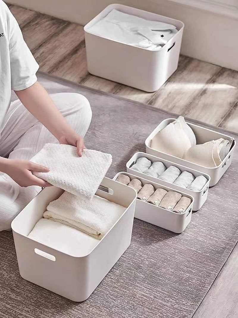 Amyup Set Of 6 Plastic Storage Bins,Versatile Kitchen Pantry Organization and Storage,for Plastic Storage Container Under Bed,Under Sink Bathroom Organizer (White, 4 L+2 M)