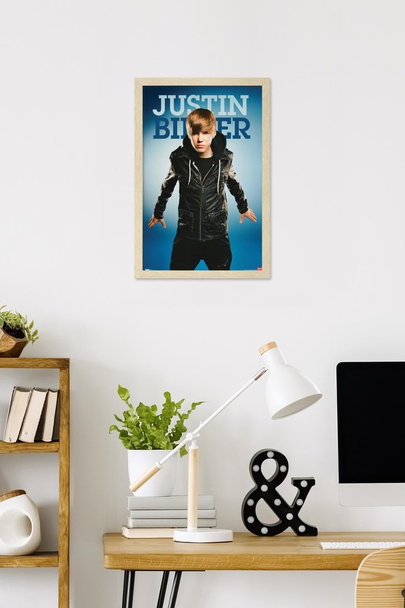 Justin Bieber - Fly Wall Poster, 22.4L" x 14.7W", Blonde Framed Version