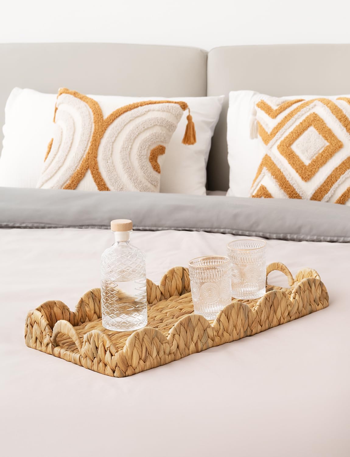 StorageWorks Wicker Serving Tray - Hand-Woven Scalloped Edge Design with Built-in Handles | Natural Water Hyacinth, Large Rectangle