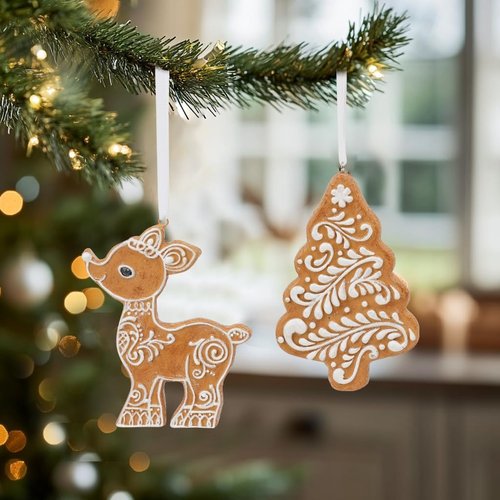 Cynkeyee Gingerbread Decorations | 2-Piece Resin Christmas Ornaments - Tree & Deer, 4.5x0.5x3 IN