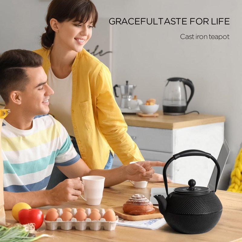 GUANGHEIRON Cast iron Teapot, Tea Kettle for Stovetop Safe with Stainless Steel Infuser, Japanese Hand-made Tea Pot Coated with Enameled Interior for 42oz, 1200ml Black
